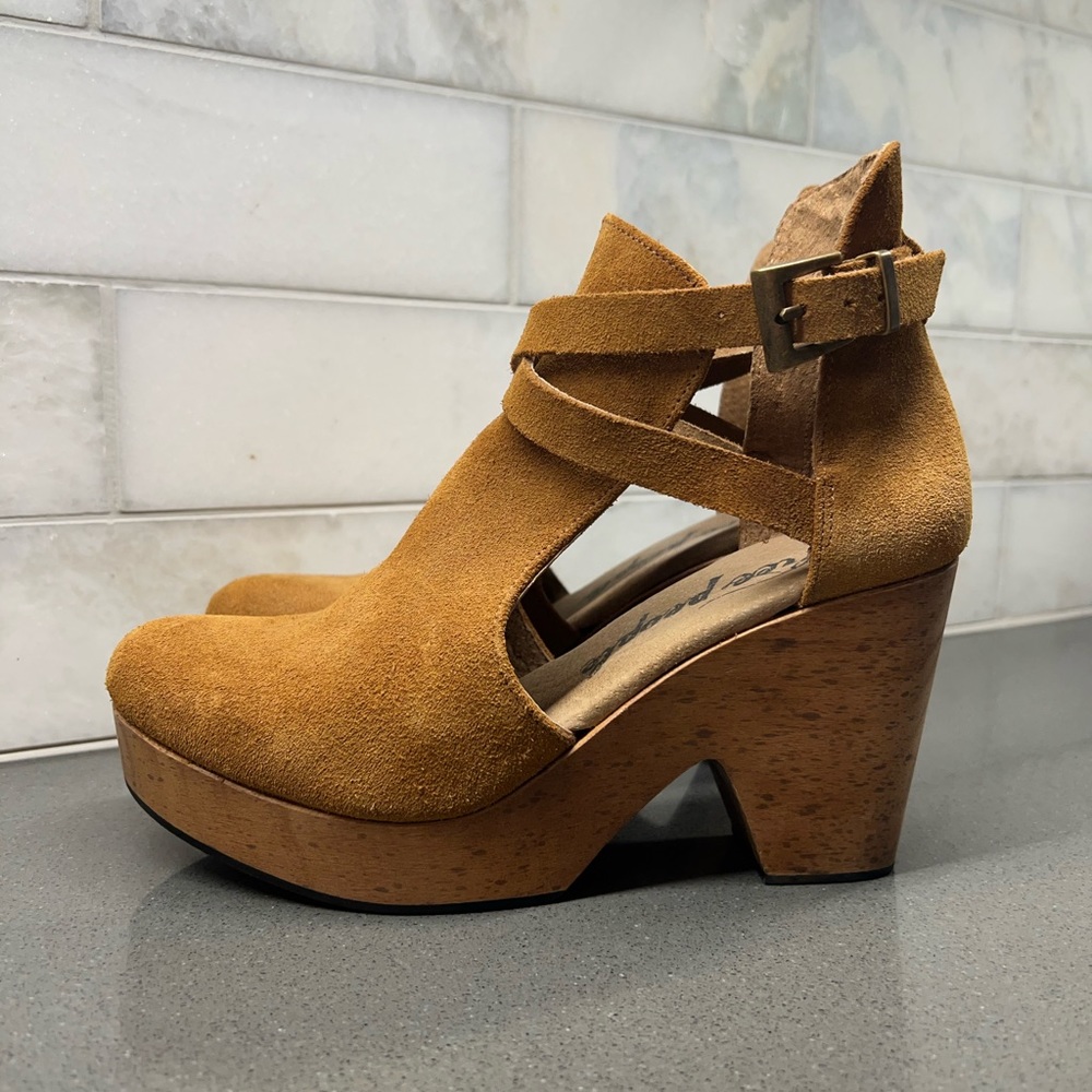 Free People Cedar Clog - Size US W6 EUR 36